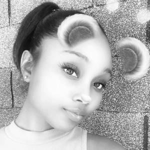 Meet your Posher, Sinetie